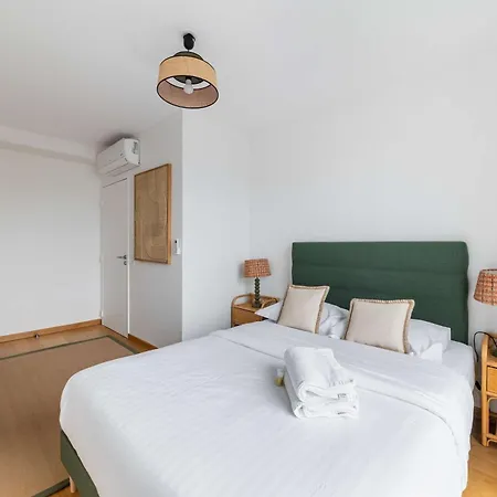 Duplex Lumineux Avec Terrasse - 6p Courbevoie