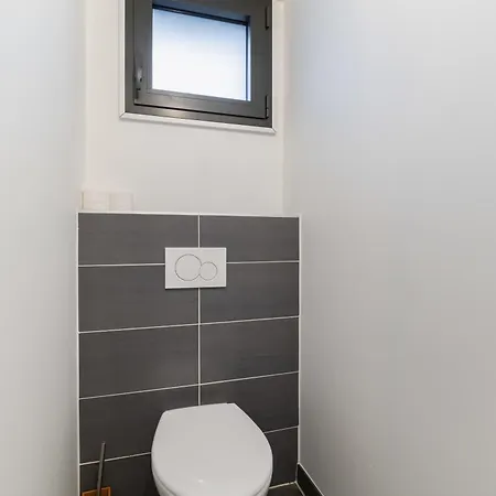 Apartment Duplex Lumineux Avec Terrasse - 6p Courbevoie